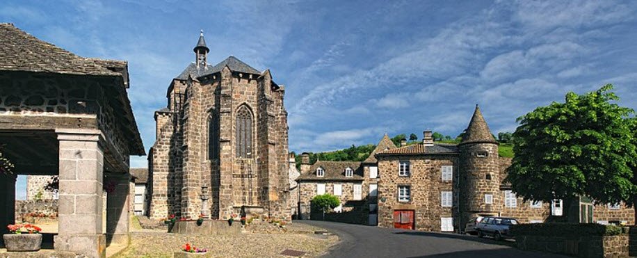 Château de Branzac, Pleaux, France